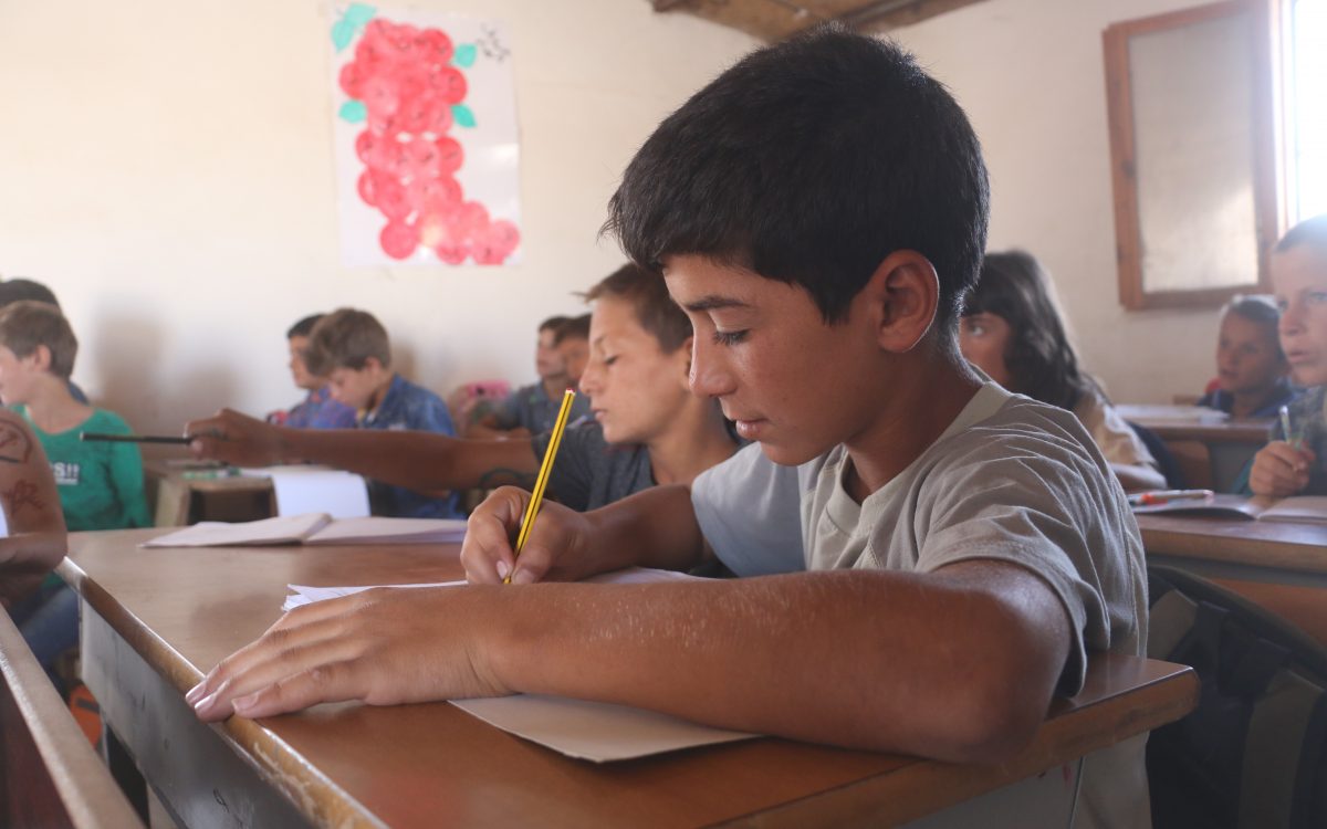 Colabora en la educación de los niños y niñas desplazados en el norte de Siria